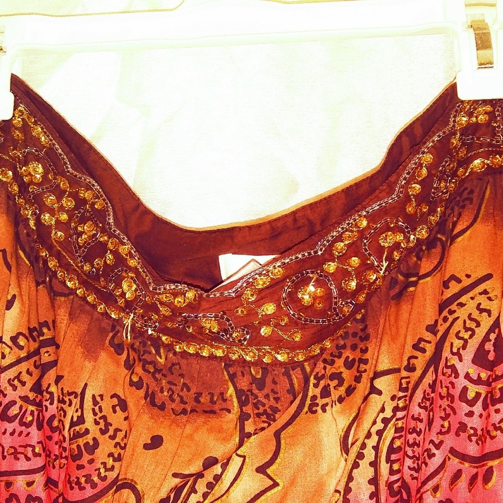 Emboidered skirt